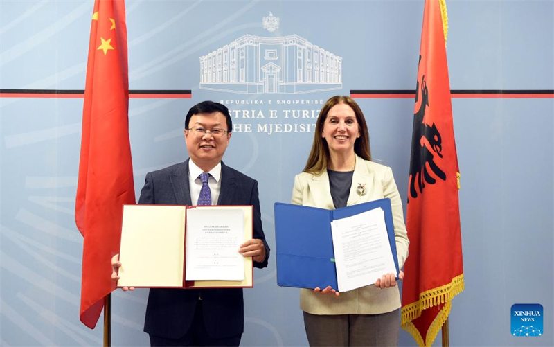 Η Κίνα και η Αλβανία υπογράφουν Μνημόνιο Συνεννόησης για συνεργασία στον τουρισμό