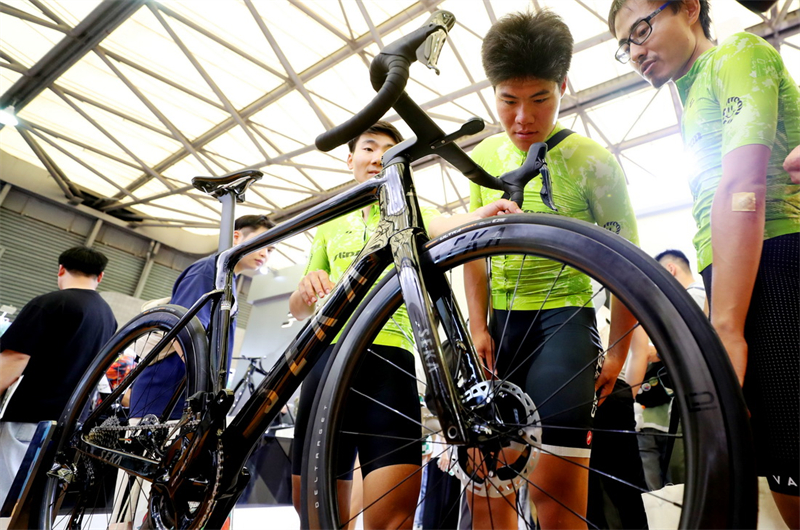 Εγκαινιάστηκε η 31η Διεθνής Έκθεση Ποδηλάτου της Κίνας