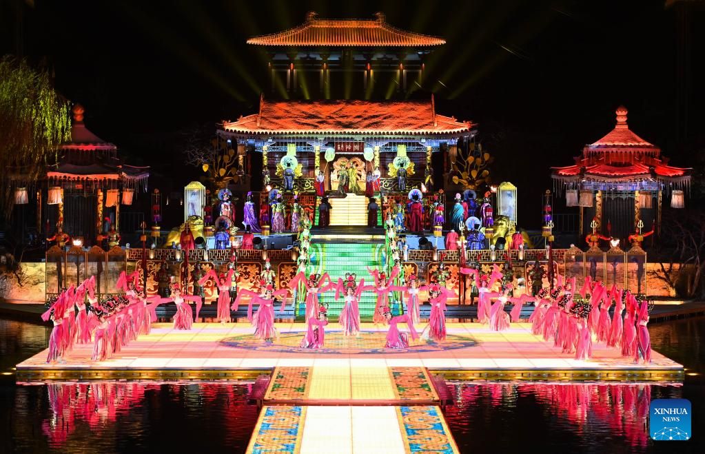 Γραφική περιοχή Παλάτι Χουατσίνγκ στο Σι’αν της ΒΔ Κίνας