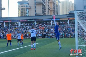 Ξεκίνησε το πρωτάθλημα ποδοσφαίρου «Σούπερ Λίγκ Χωριών»  στην κομητεία Ρονγτζιάνγκ της επαρχίας Γκουεϊτζόου.