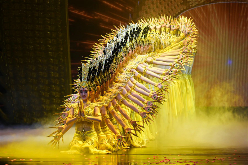 Συναρπαστικές παραστάσεις φέρνουν στο κοινό τον πολιτισμό του Ντουνχουάνγκ