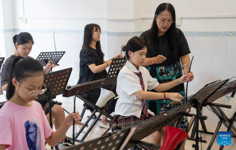 Το μονόχορδο όργανο της εθνότητας Τζινγκ από το Γκουανγκσί