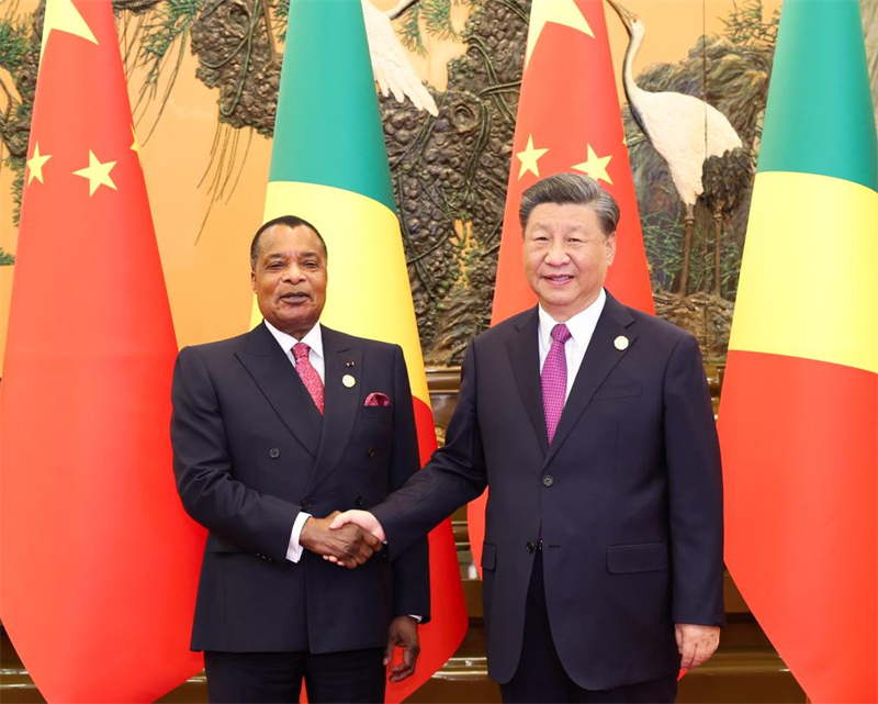 Συναντήθηκαν οι Πρόεδροι της Κίνας και της Δημοκρατίας του Κονγκό