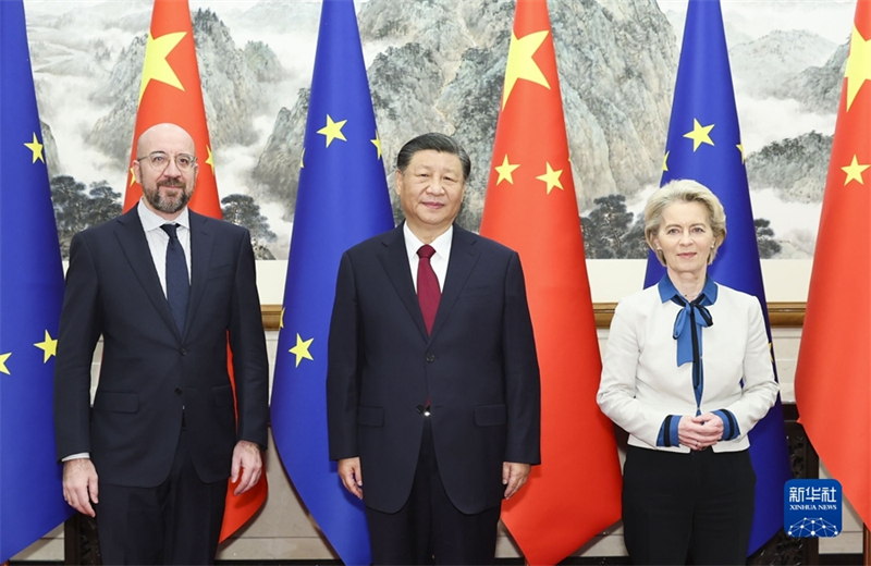Ο Σι Τζινπίνγκ συναντά τους ηγέτες της ΕΕ