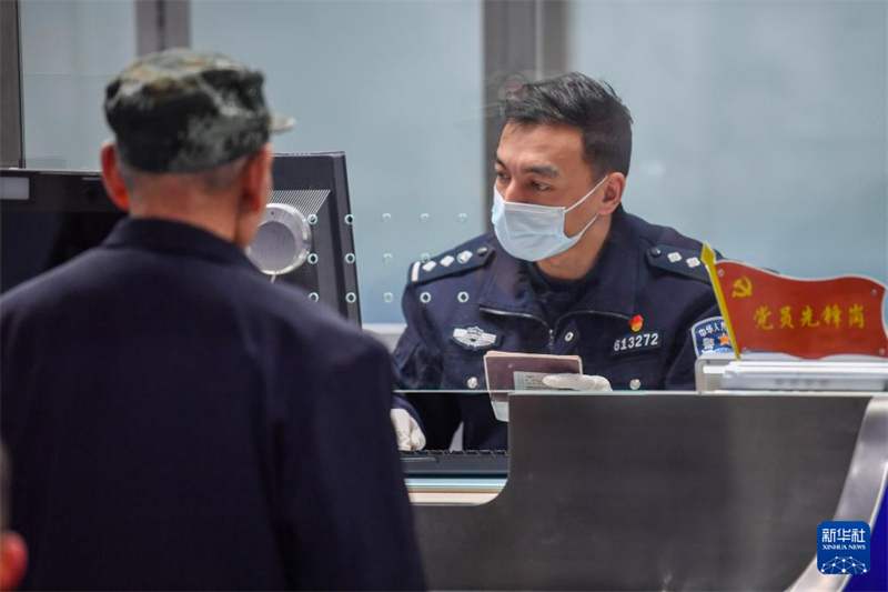 Στο Κέντρο Διεθνούς Συνοριακής Συνεργασίας Χοργκός η επιβατική ροή για την Πρωτοχρονιά κορυφώνεται