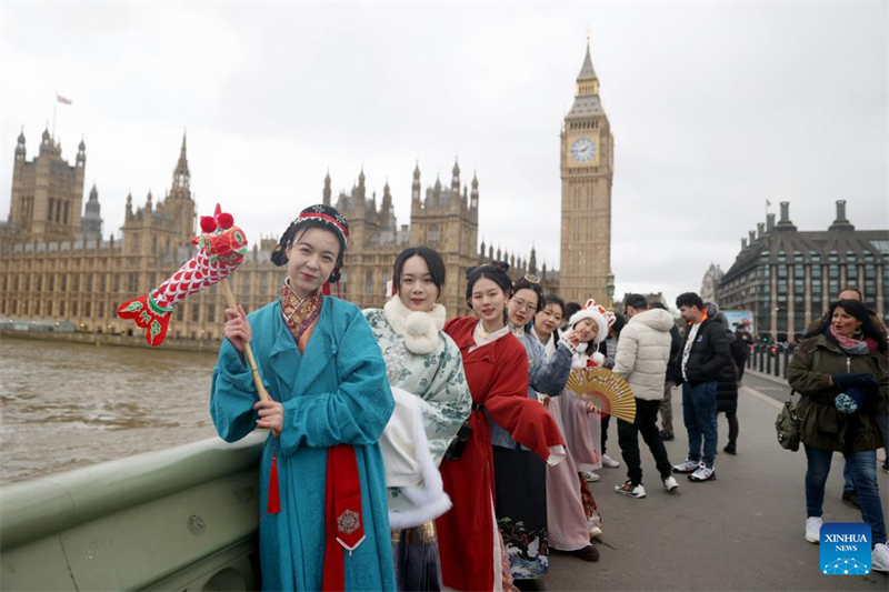 Οι λάτρεις του Χανφού δείχνουν τη γοητεία του κινεζικού παραδοσιακού πολιτισμού στο Λονδίνο