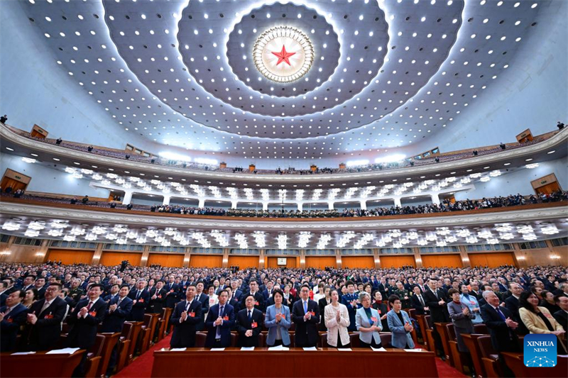 Η 2η Σύνοδος της 14ης Εθνικής Επιτροπής της CPPCC πραγματοποιεί την καταληκτική της συνεδρίαση