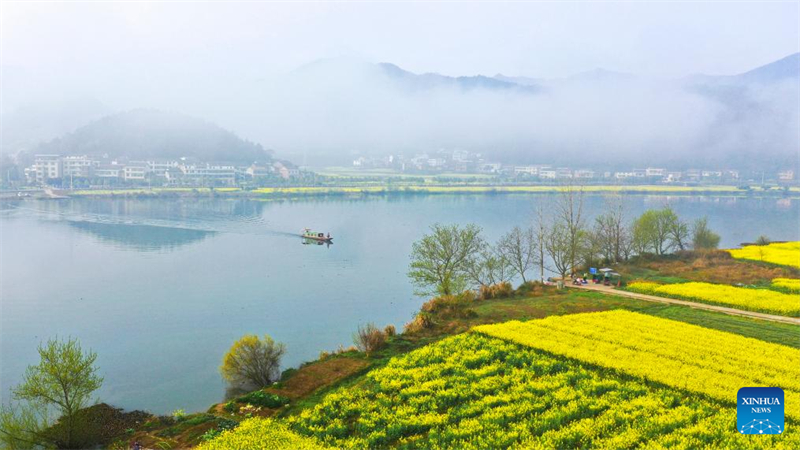 Aεροφωτογραφία δείχνει το ανοιξιάτικο τοπίο στην πόλη Χενγκγίανγκ της επαρχίας Χουνάν, στις 20 Μαρτίου. (Φωτογραφία / Xinhua)