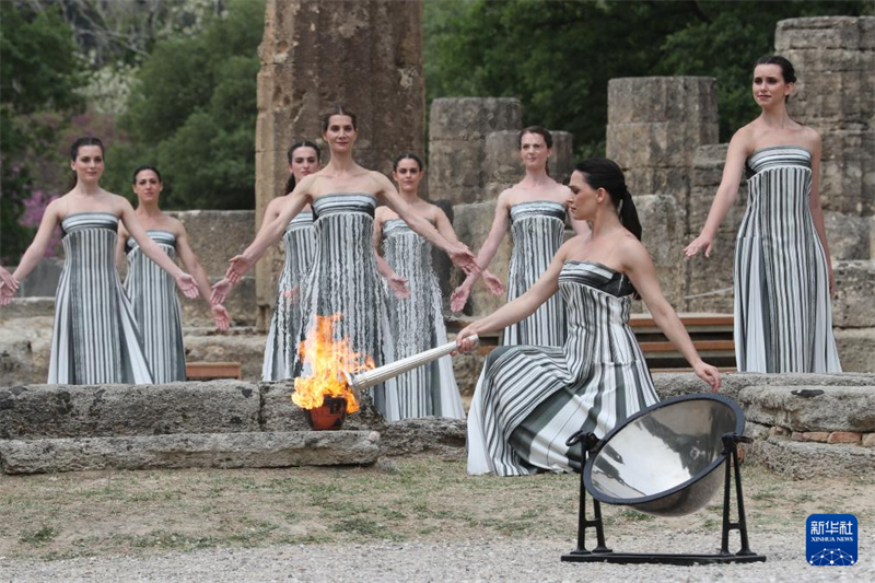 Πραγματοποιήθηκε η τελετή αφής των Ολυμπιακών Αγώνων του Παρισιού στην Ελλάδα