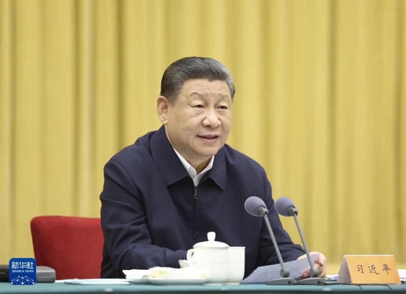 Ο Σι Τζινπίνγκ προεδρεύει συμποσίου για την τόνωση της ανάπτυξης της δυτικής περιοχής της Κίνας στη νέα εποχή