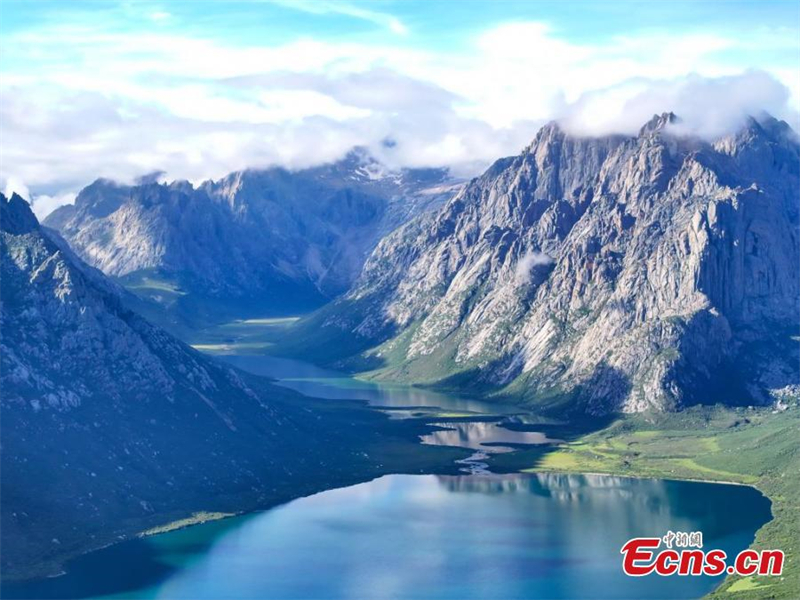 Η ορεινή ομορφιά του Νιενμπαογιουζέ στο Τσινγκχάι