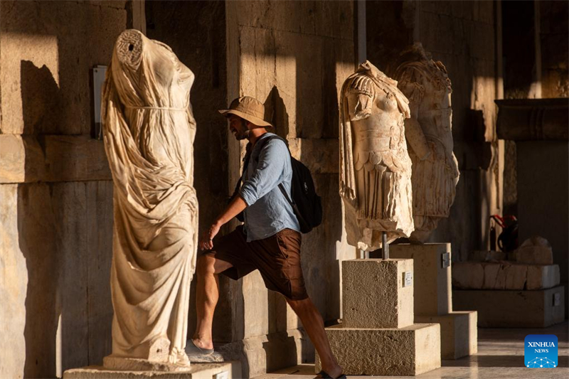 Τα έσοδα από τον ελληνικό τουρισμό αυξήθηκαν κατά 12,2% το πρώτο εξάμηνο του 2024
