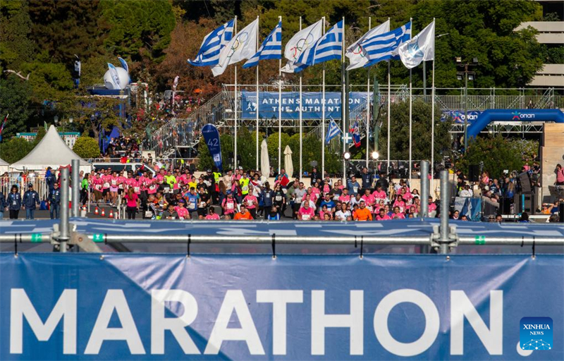 Ο Χαράλαμπος Πιτσώλης νικητής στον 41ο Μαραθώνιο της Αθήνας