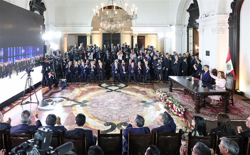 Οι Πρόεδροι Κίνας και Περού στα εγκαίνια του λιμανιού Chancay μέσω σύνδεσης βίντεο