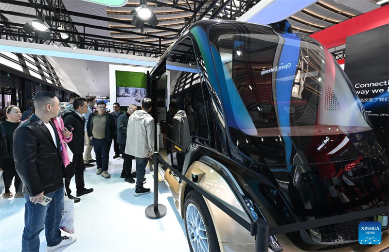 Η Έκθεση με τίτλο “Φως του Διαδικτύου” ξεκινά κατά τη διάρκεια της Συνόδου Κορυφής Γουτζέν της Παγκόσμιας Διάσκεψης Διαδικτύου για το 2024