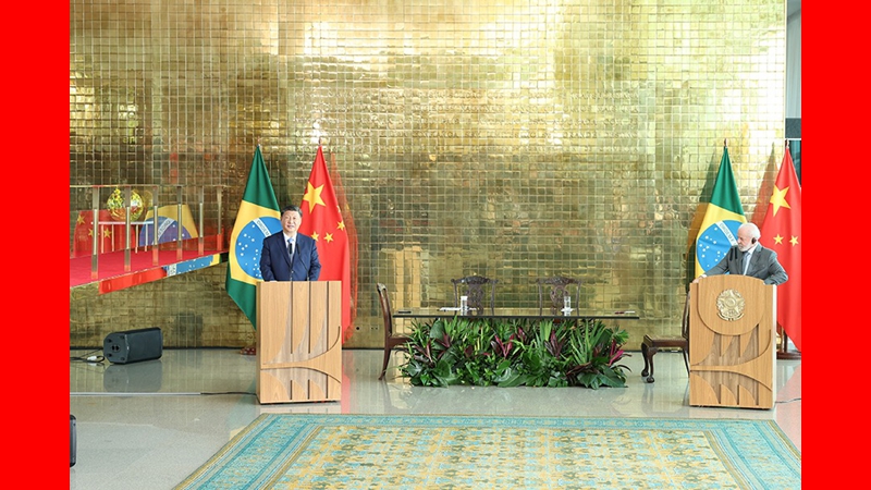 Οι Πρόεδροι της Κίνας και της Βραζιλίας παρευρίσκονται στην τελετή υπογραφής και συναντούν τον Τύπο