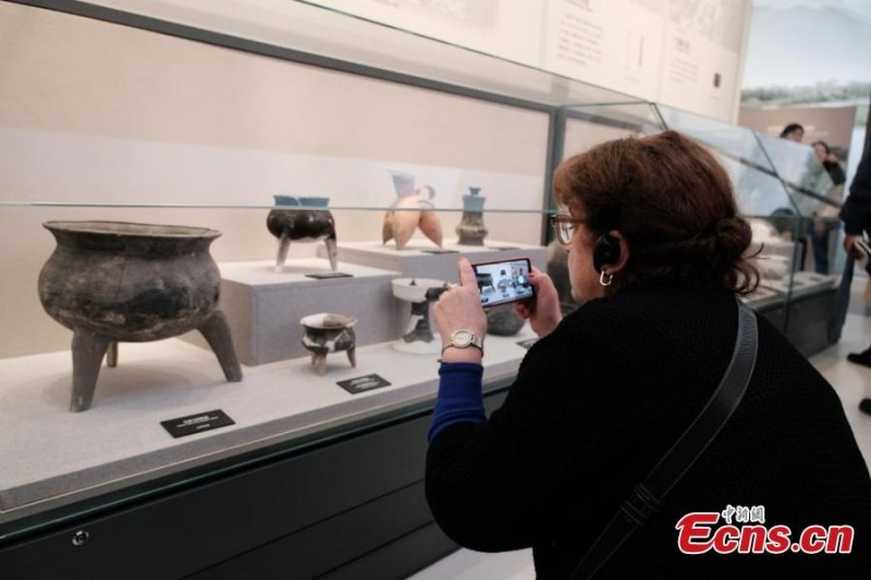 Αρχαιολόγοι από όλο τον κόσμο επισκέπτονται τα ερείπια Λιανγκτζού