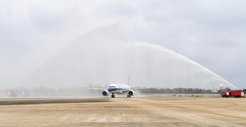 Η πρώτη αεροπορική σύνδεση της νήσου Χαϊκού με την Γκουανγκζού