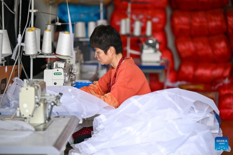 Η Βιομηχανία Νυφικών στην Dingji, Επαρχία Anhui: Μια Ματιά στην Ανάπτυξή της