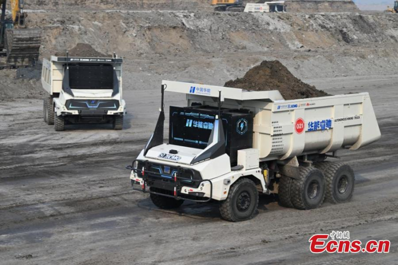 Η Κίνα παρουσιάζει τον πρώτο στόλο αυτόνομων φορτηγών εξόρυξης στον κόσμο