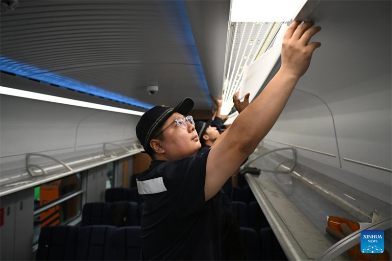 Η συντήρηση των σιδηροδρόμων βρίσκεται σε εξέλιξη για να εξασφαλιστεί η ασφαλής καλοκαιρινή ταξιδιωτική μετακίνηση