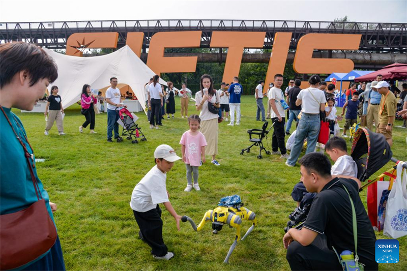 Οι τεχνολογίες αιχμής εμπλουτίζουν τις πολιτιστικές και τουριστικές υπηρεσίες στην Διεθνή Έκθεση της Κίνας για το Εμπόριο Υπηρεσιών για το 2025