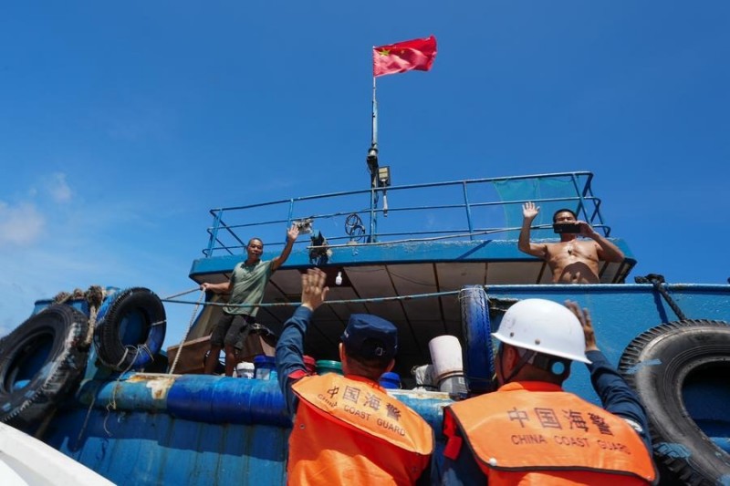 Η Κινεζική Ακτοφυλακή διεξάγει περιπολίες επιβολής του νόμου στη Θάλασσα της Νότιας Κίνας