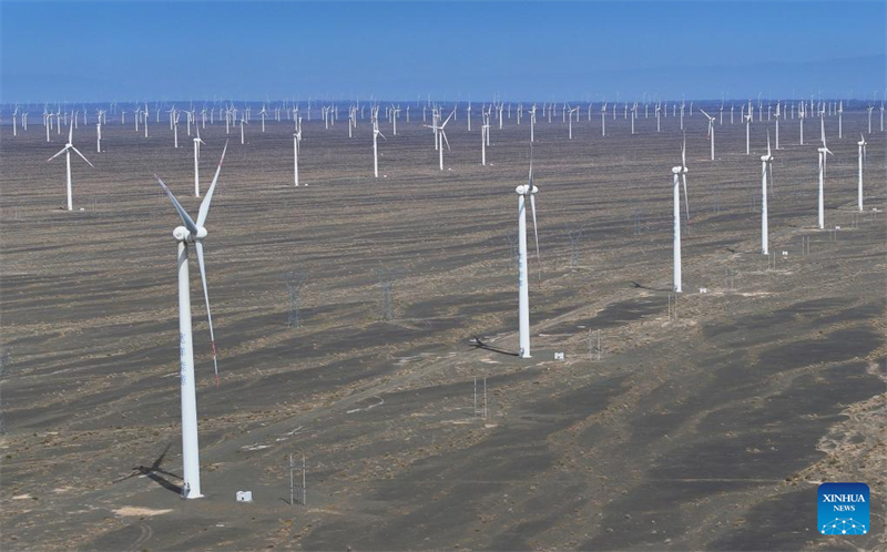 Η επαρχία Σιντζιάνγκ μετατρέπει τις ερήμους σε χρυσωρυχείο ανανεώσιμης ενέργειας