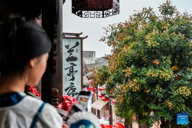 Ο τουρισμός αναψυχής ανθεί στην αρχαία πόλη Σιντζόου