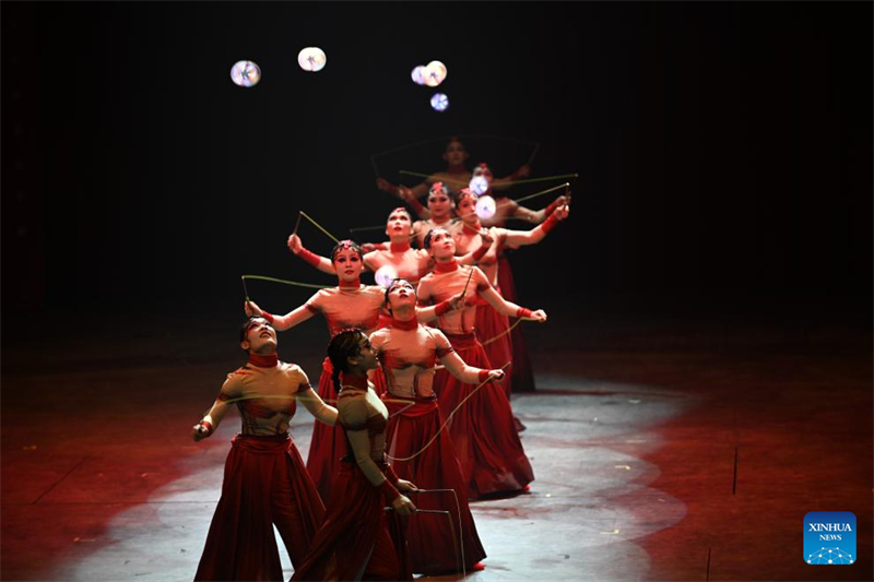 Το 8ο Διεθνές Φεστιβάλ Τσίρκου της Κίνας πραγματοποιήθηκε στην επαρχίας Γκουανγκντόνγκ