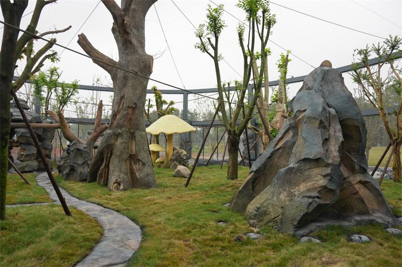 Η νέα βάση για τα Γιγάντια Πάντα ξεκινά την δοκιμαστική της λειτουργία