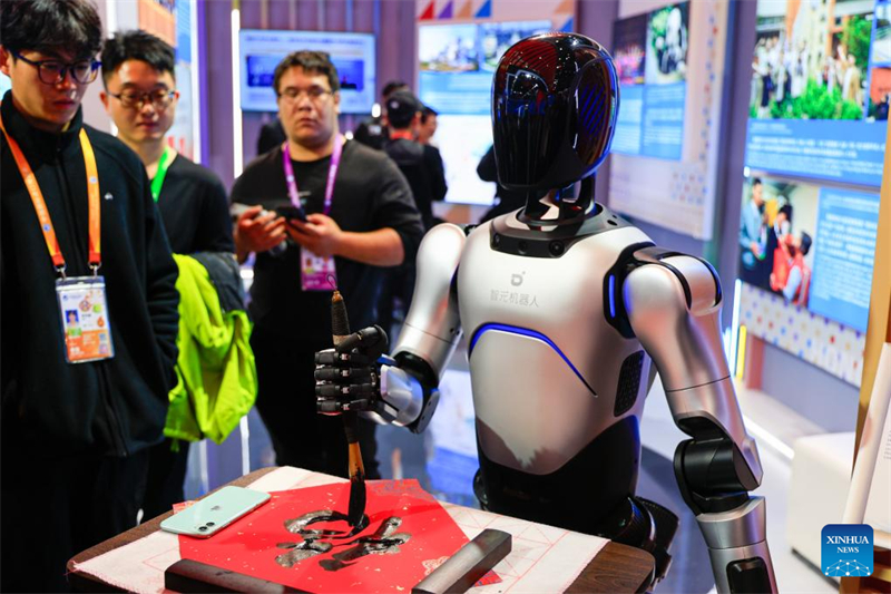 Τα κυριότερα σημεία του Περιπτέρου της Κίνας στην 8η Διεθνή Έκθεση Εισαγωγών της Κίνας στη Σαγκάη