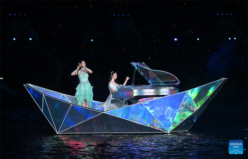 H τελετή έναρξης των 15ων Εθνικών Αγώνων της Κίνας πραγματοποιήθηκε στην πόλη Γκουανγκτζόου