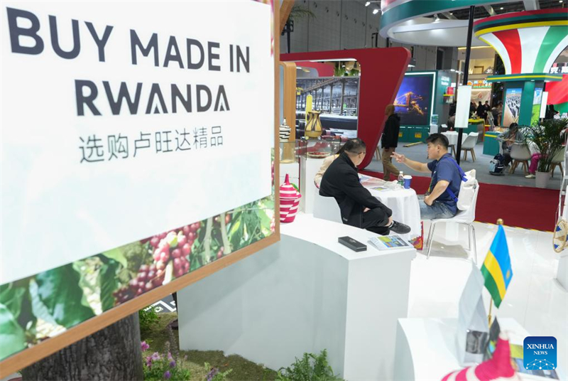 Επιχειρήσεις από 123 χώρες-εταίρους της πρωτοβουλίας «Μια Ζώνη, Ένας Δρόμος» συμμετέχουν στην 8η Διεθνή Έκθεση Εισαγωγών της Κίνας