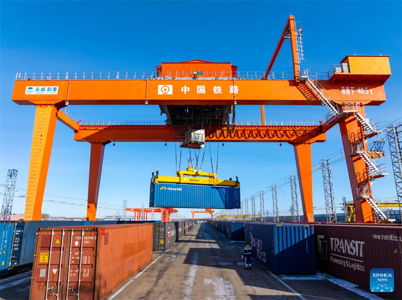 Το Σιδηροδροµικό Λιμάνι της πόλης Τονγκτζιάνγκ αναδεικνύεται σε βασικό τμήμα του ανατολικού διαδρόμου της σιδηροδρομικής γραμμής μεταφοράς εμπορευμάτων Κίνας-Ευρώπης