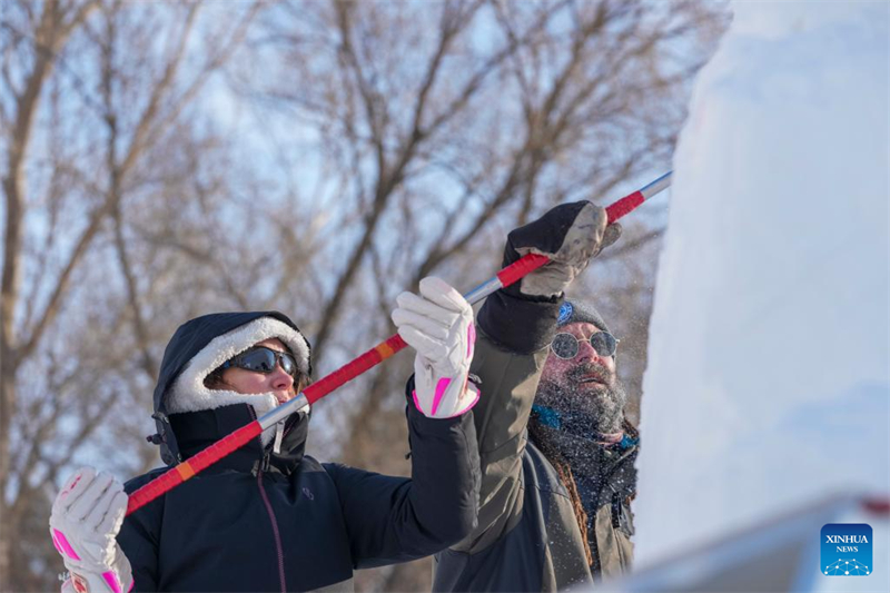 Ξεκίνησε ο 28ος διεθνής διαγωνισμός γλυπτικής χιονιού της πόλης Χαρμπίν