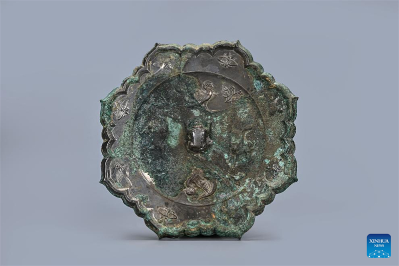 Τάφος της δυναστείας των Τανγκ με εκλεπτυσμένα αντικείμενα ανακαλύφθηκε στη Σιάν