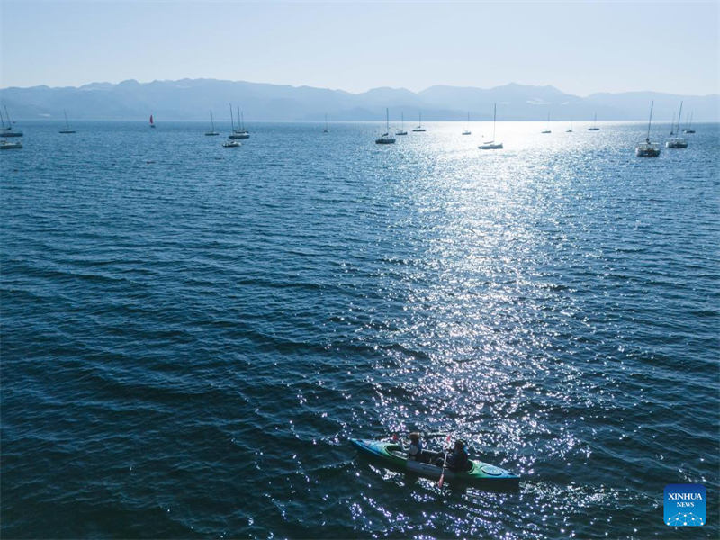 Τοπίο της Λίμνης Φουσιέν στην πόλη Γιουσί