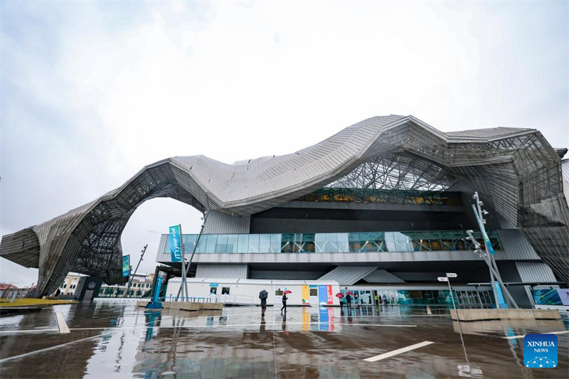 Θέα του βασικού κέντρου των Μέσων Μαζικής Ενημέρωσης των Χειμερινών Ολυμπιακών Αγώνων Μιλάνο–Κορτίνα 2026