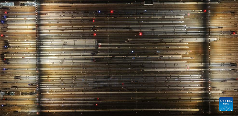 Τα τρένα υψηλής ταχύτητας σε όλη την Κίνα ετοιμάζονται για την επερχόμενη μαζική μετακίνηση ταξιδιωτών του Φεστιβάλ της Άνοιξης