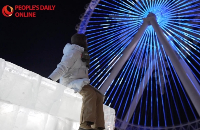 Σμιλεύοντας τον χειμώνα: Καλλιτέχνες του πάγου και του χιονιού στην κινεζική «Παγωμένη Πόλη»