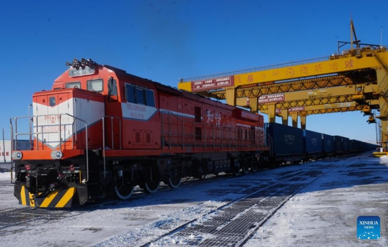 Ο ανατολικός άξονας της υπηρεσίας μεταφοράς εμπορευμάτων Κίνας-Ευρώπης καταγράφει πάνω από 1.000 δρομολόγια το 2026