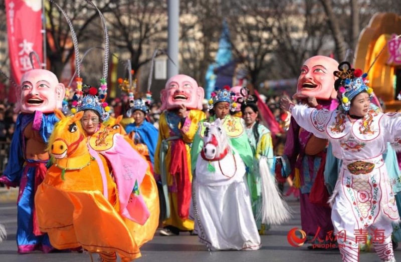 Παράστασεις Σεχούο πραγματοποιήθηκαν στην πόλη Σινίνγκ της Κίνας