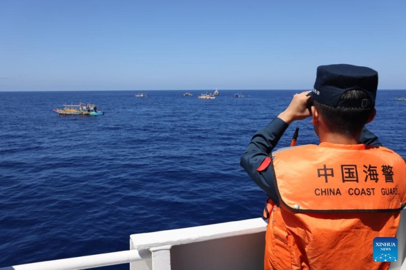 Η Κινεζική Ακτοφυλακή απέλασε φιλιππινέζικα σκάφη που εισέβαλαν στα ύδατα του Χουανγκγιάν Ντάο