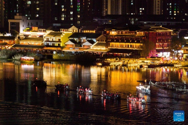 Άποψη της πόλης Τσανγκντέ, στην επαρχία Χουνάν της Κίνας