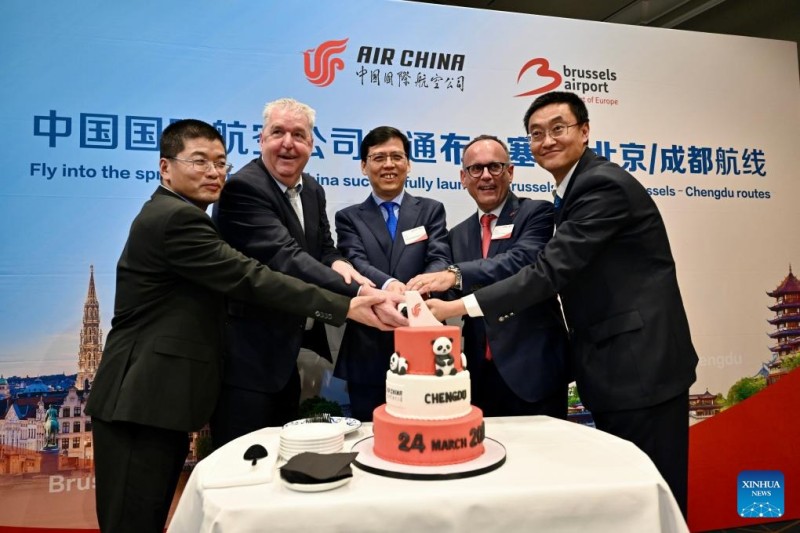 Η Air China εγκαινιάζει νέες απευθείας πτήσεις που συνδέουν τις Βρυξέλλες με το Πεκίνο και την πόλη Τσενγκντού