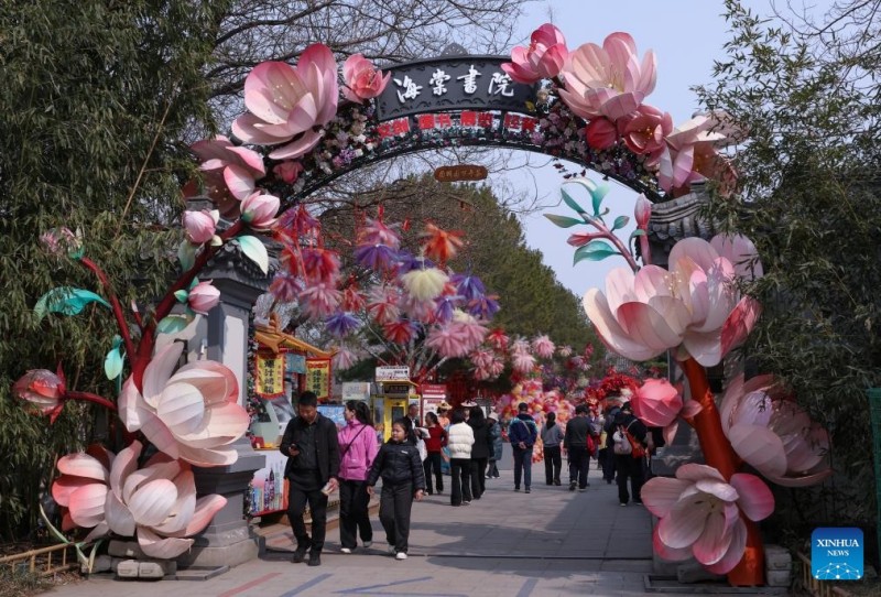 Εκθέσεις με θέμα την άνοιξη και τα πολιτιστικά προϊόντα τονώνουν την οικονομία στο Πεκίνο