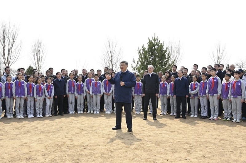 Ο Σι Τζινπίνγκ προτρέπει κινητοποίηση ολόκληρης της κοινωνίας σε προσπάθειες δενδροφύτευσης