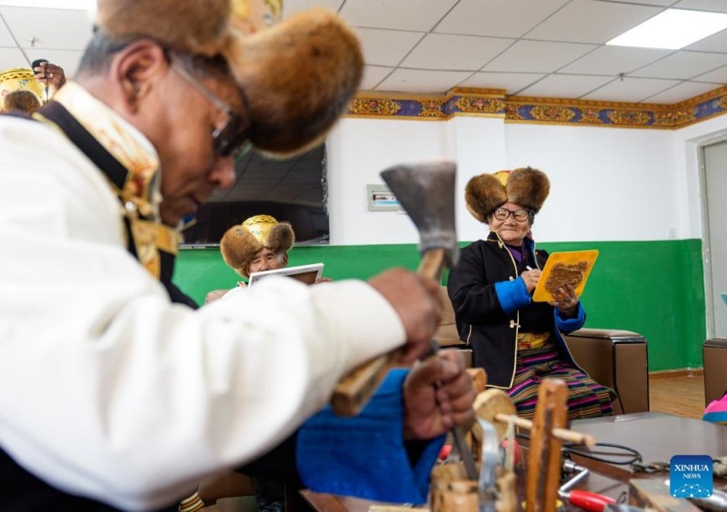 Η νέα ζωή μιας πρώην υποτελούς στη Σιτζάνγκ της Κίνας