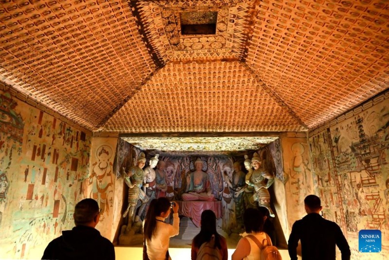 Ο τουρισμός ενισχύει την οικονομία της άνοιξης κατά τη διάρκεια των διακοπών του Φεστιβάλ Τσινγκμίνγκ